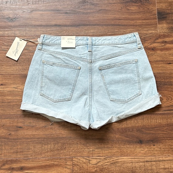 Universal Thread Women’s High-Rise Vintage Stretch Midi Shorts Size 8 NWT - Picture 5 of 6